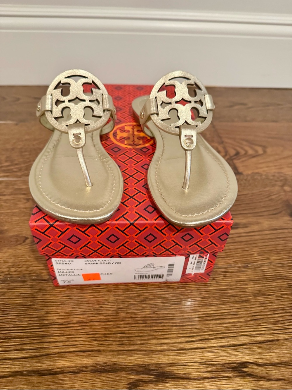 Tory Burch Metallic Gold Miller Logo Thong Sandals - Picture 2 of 5
